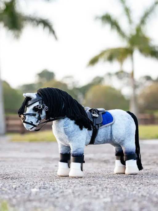 Selle de CSO avec sangle bavette Toy Pony LeMieux Selle de CSO avec sangle bavette Toy Pony LeMieux