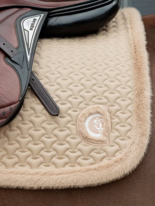 Tapis de selle Plaited Fake Fur jumping Kentucky Tapis de selle Plaited Fake Fur jumping Kentucky