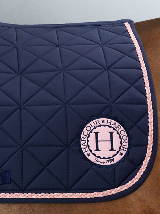 Tapis de selle Suze CSO Octobre Rose Harcour