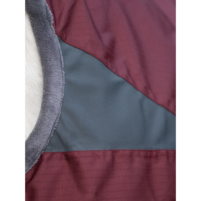 Couverture d'extérieur high neck Yukon 600D 100g HKM