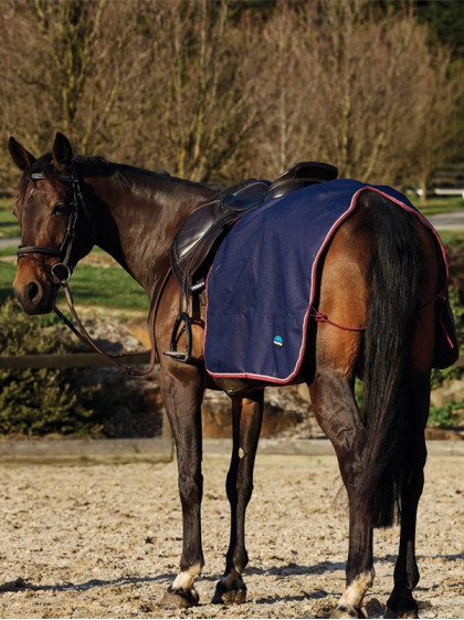 Couvre-reins carré imperméable doublé polaire Weatherbeeta