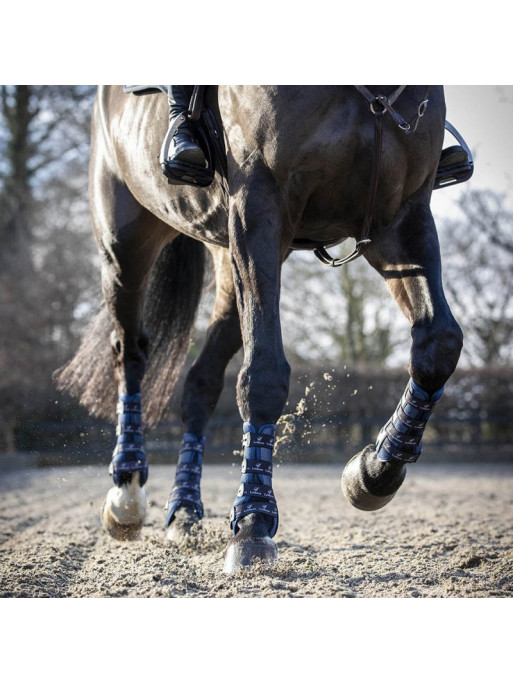 Guêtres Ultra Mesh Snug Boot Postérieurs LeMieux marine ambiance