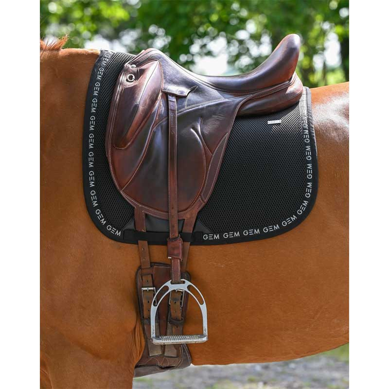 Tapis de selle New Mesh dressage GEM